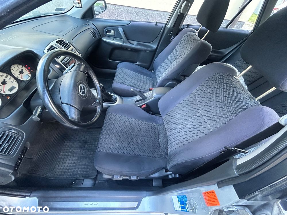 Mazda 323F 1.6 Comfort - 2