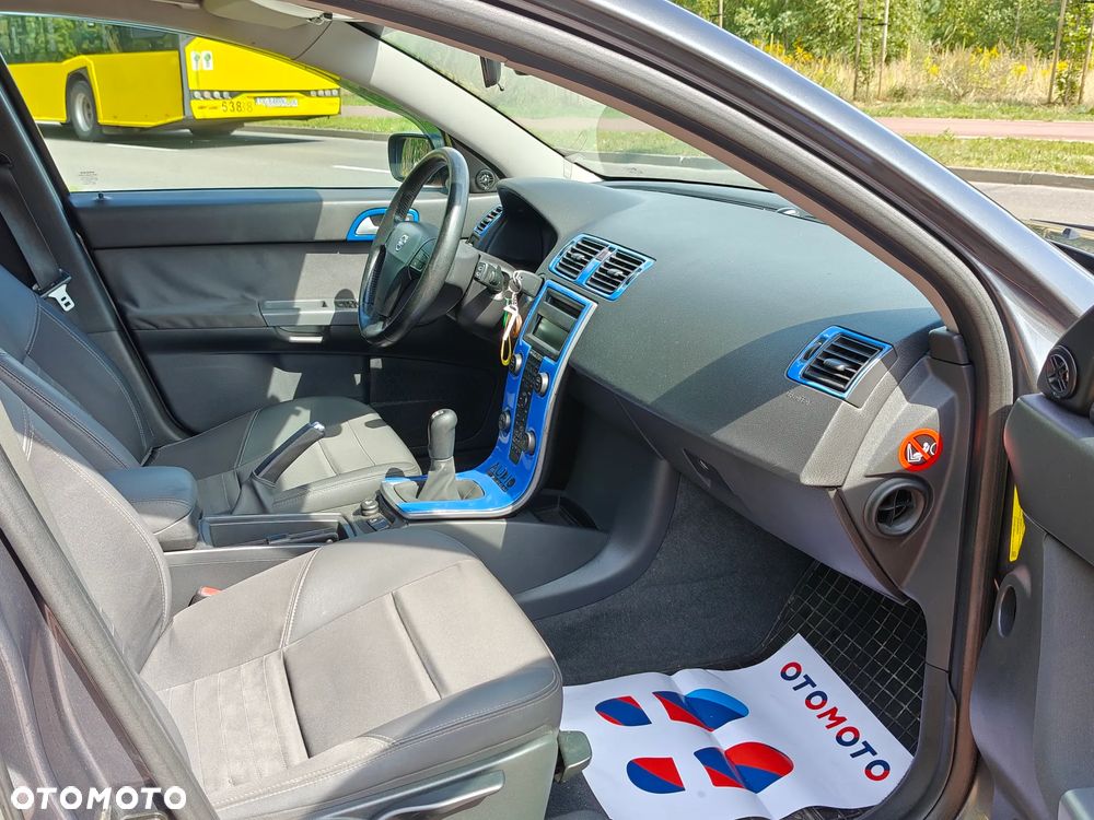 Volvo V50 1.6D DPF Kinetic - 7