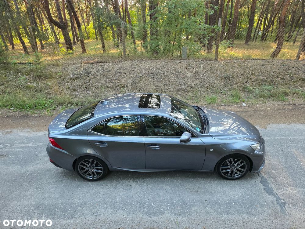 Lexus IS 200t Sport Line - 4