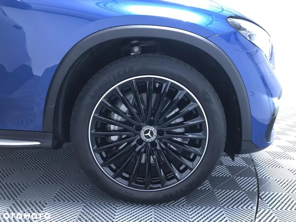 Mercedes-Benz GLC - 19