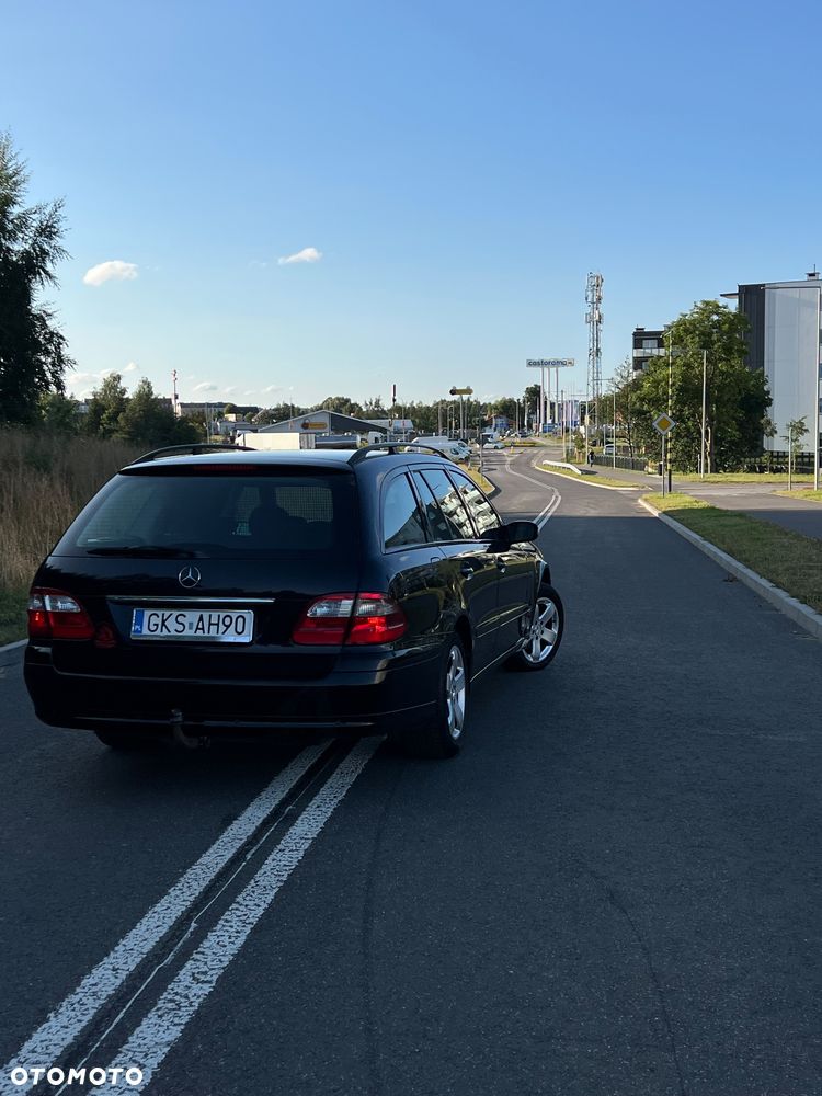 Mercedes-Benz Klasa E 270 CDI T Classic - 3