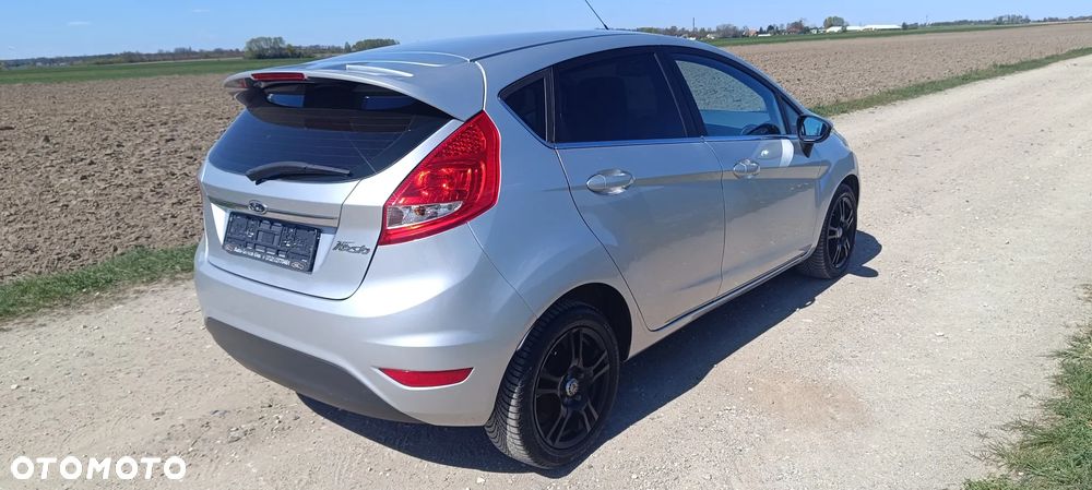 Ford Fiesta - 5