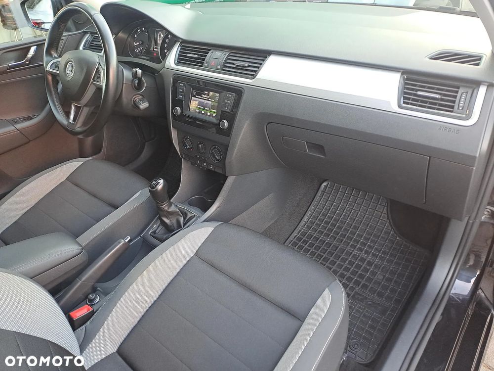 Skoda RAPID 1.2 TSI Ambition - 10