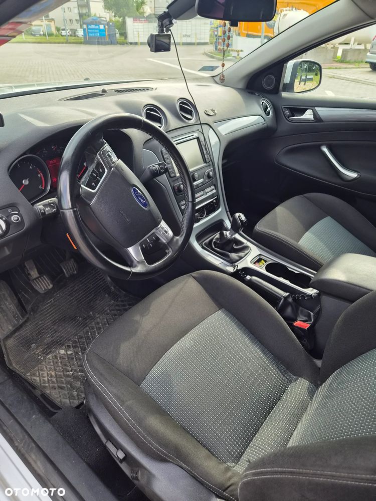 Ford Mondeo - 7