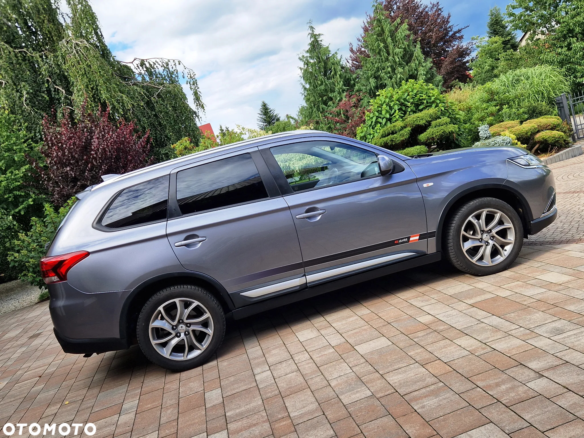 Mitsubishi Outlander - 5