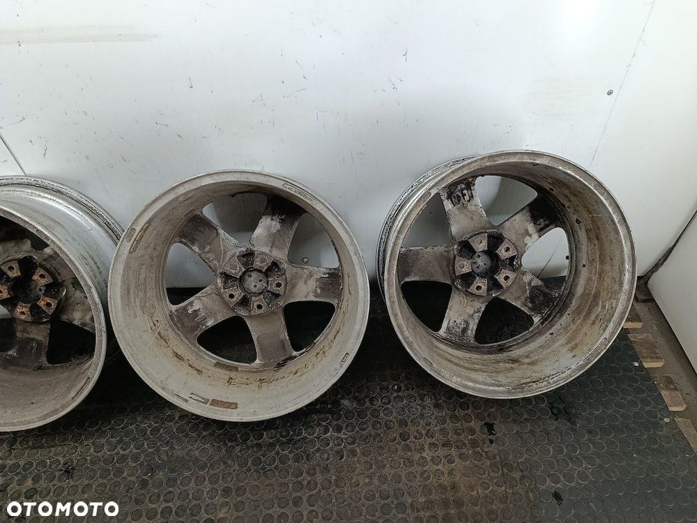 FELGI ALUMINIOWE KOMPLET 17 PEUGEOT 407 SW 7JX17CH3 - 2
