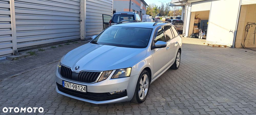 Skoda Octavia 1.4 TSI Ambition DSG - 2