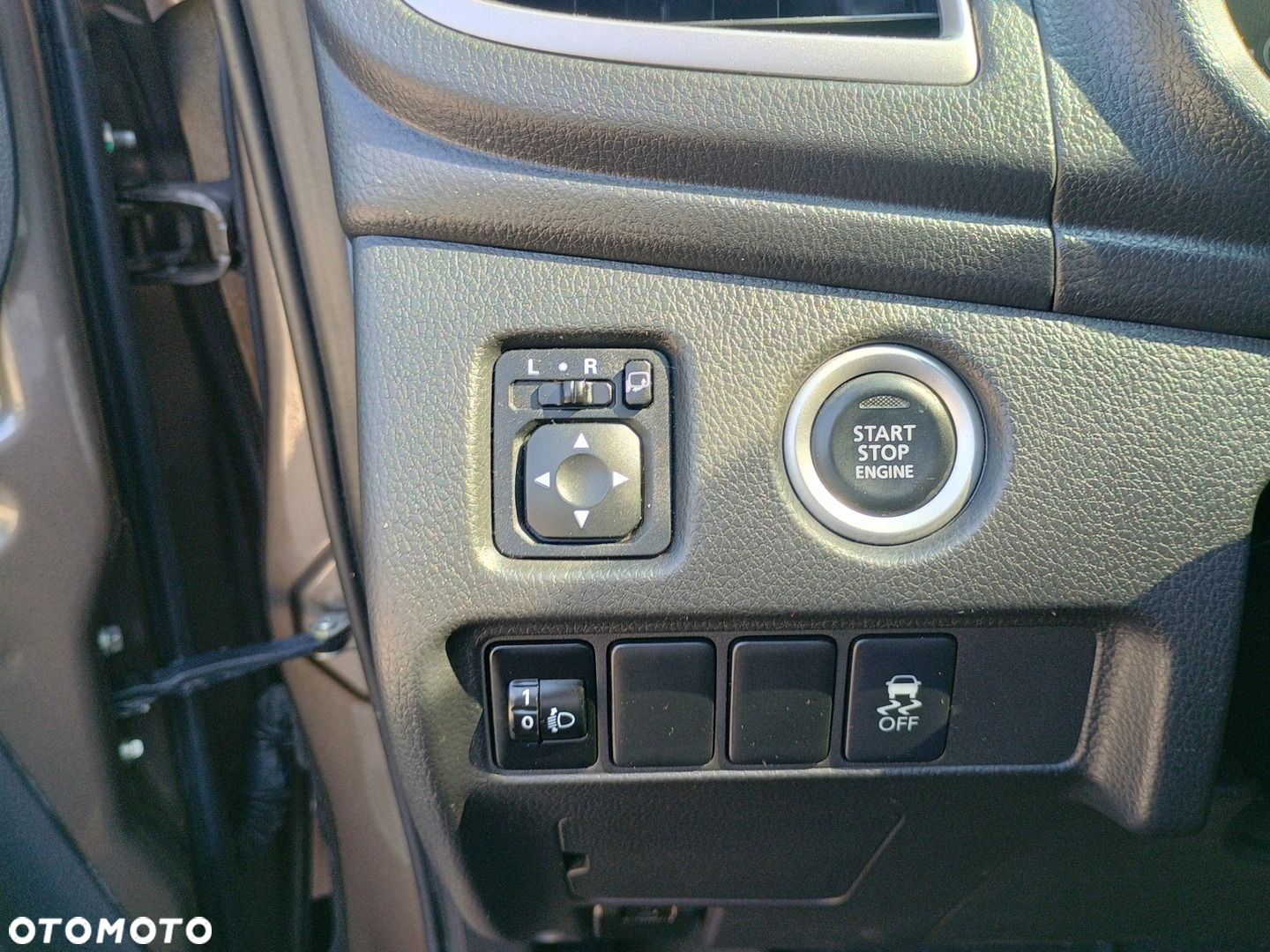 Mitsubishi L200 2.2 d DC Instyle Plus - 23