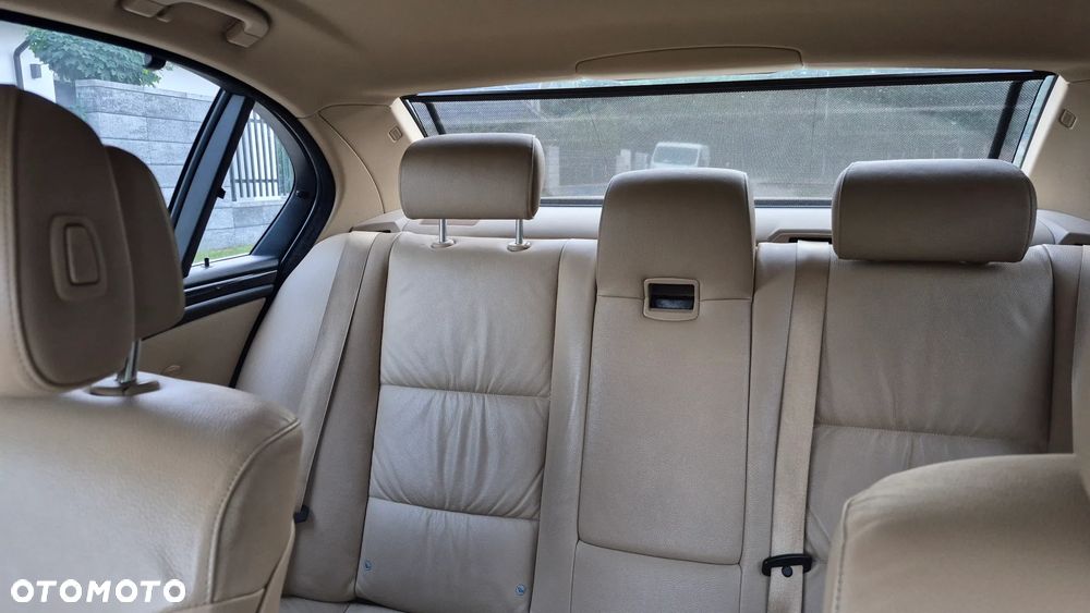 BMW Seria 5 520d - 14