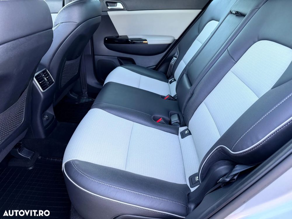 Kia Sportage 1.6 T-GDI 7DCT 4x4 GT Line - 14