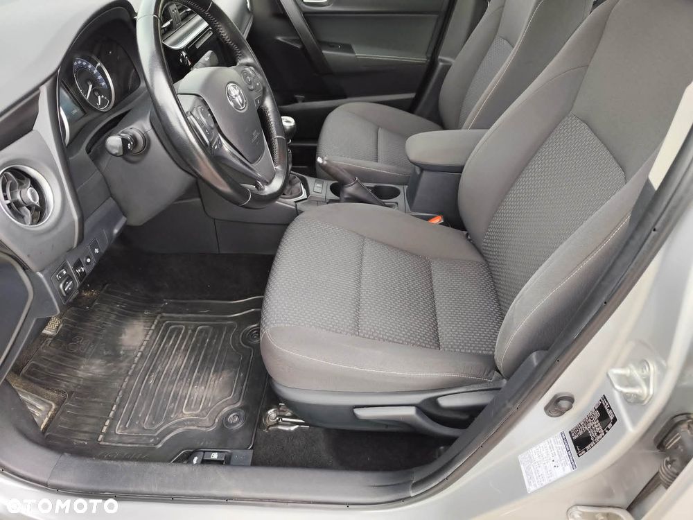 Toyota Corolla 1.6 Premium - 8