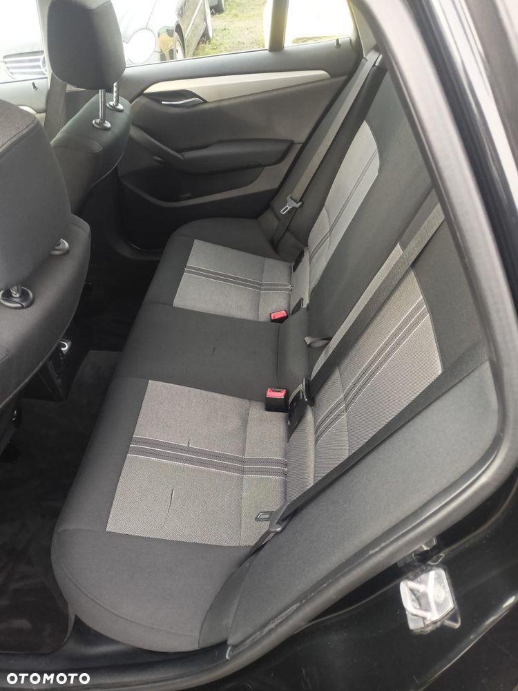 BMW X1 sDrive18i Sport Line - 20