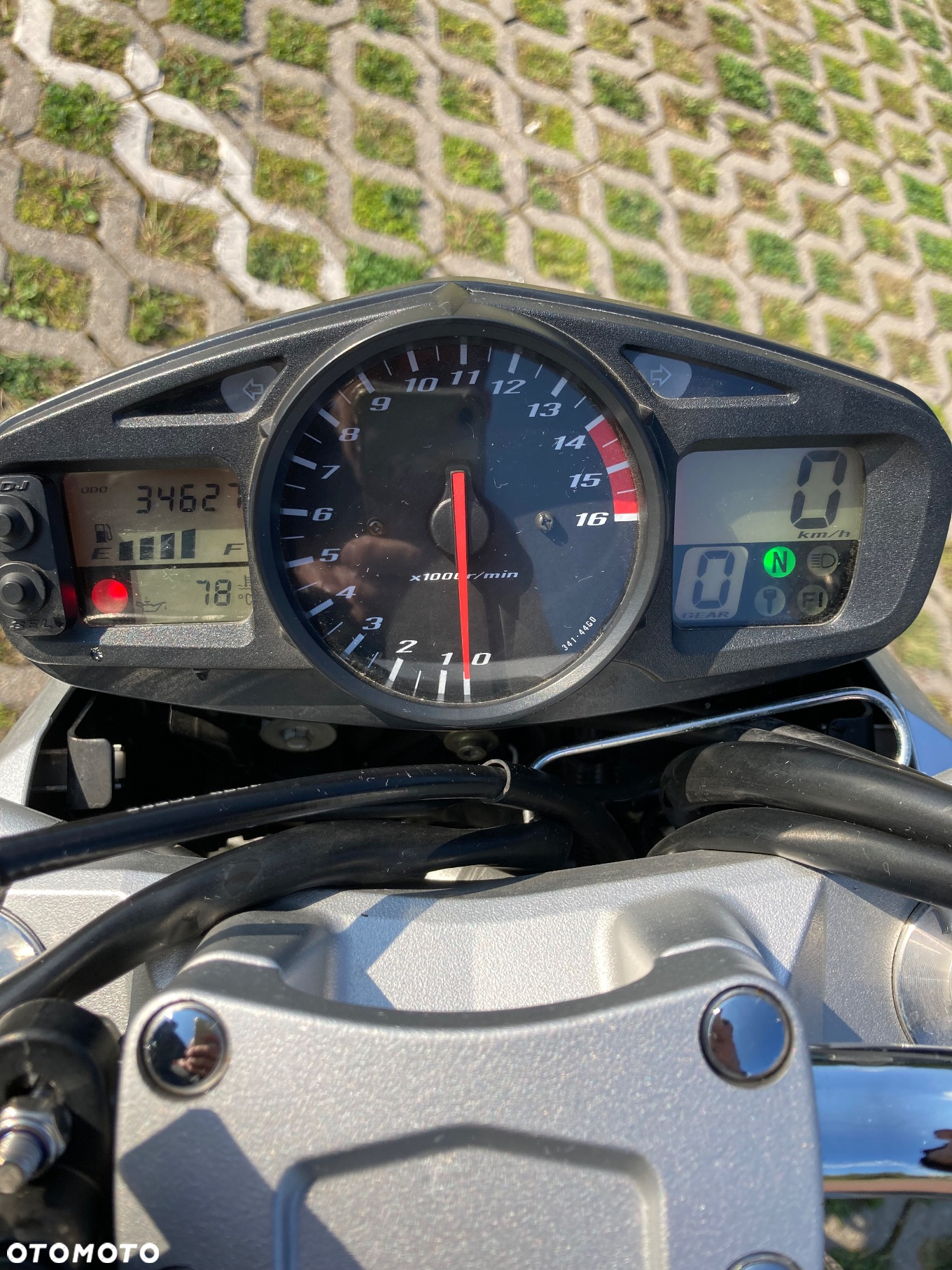 Suzuki GSR - 5