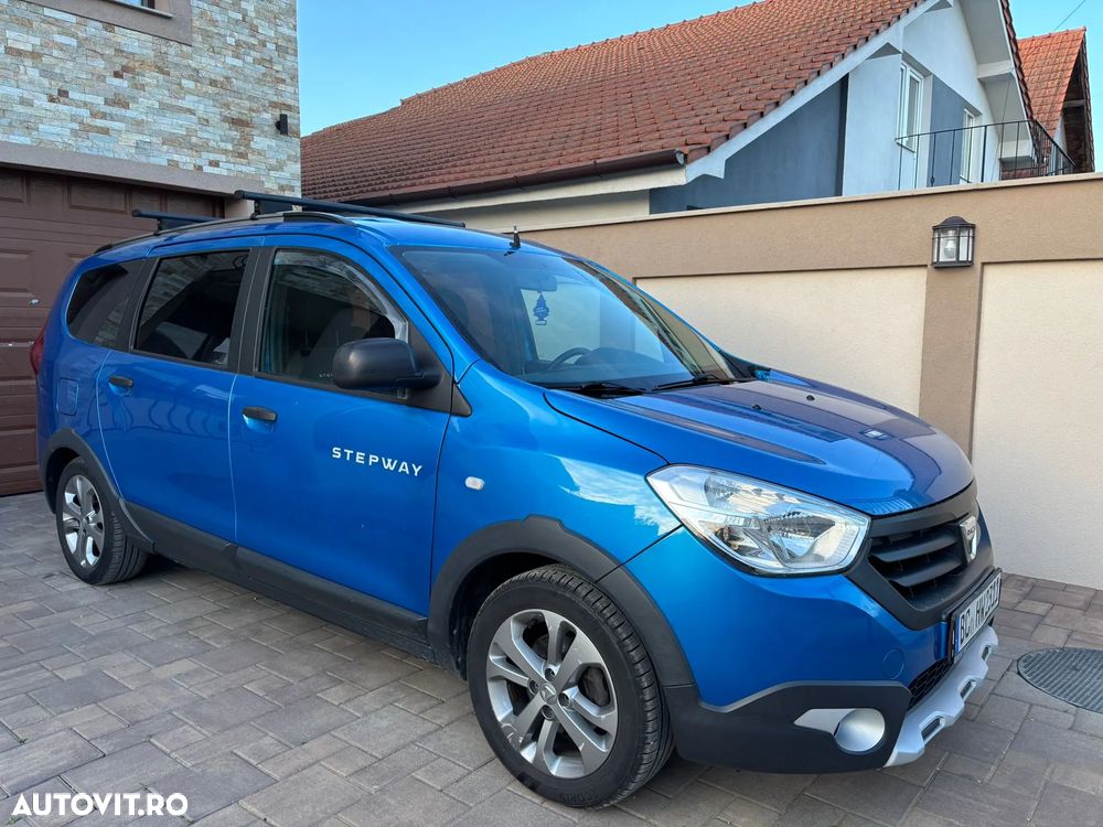 Dacia Lodgy TCe 115 Stepway Celebration - 2