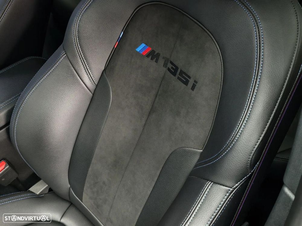 BMW 135 M135 i xDrive Pack 50 anos M - 22