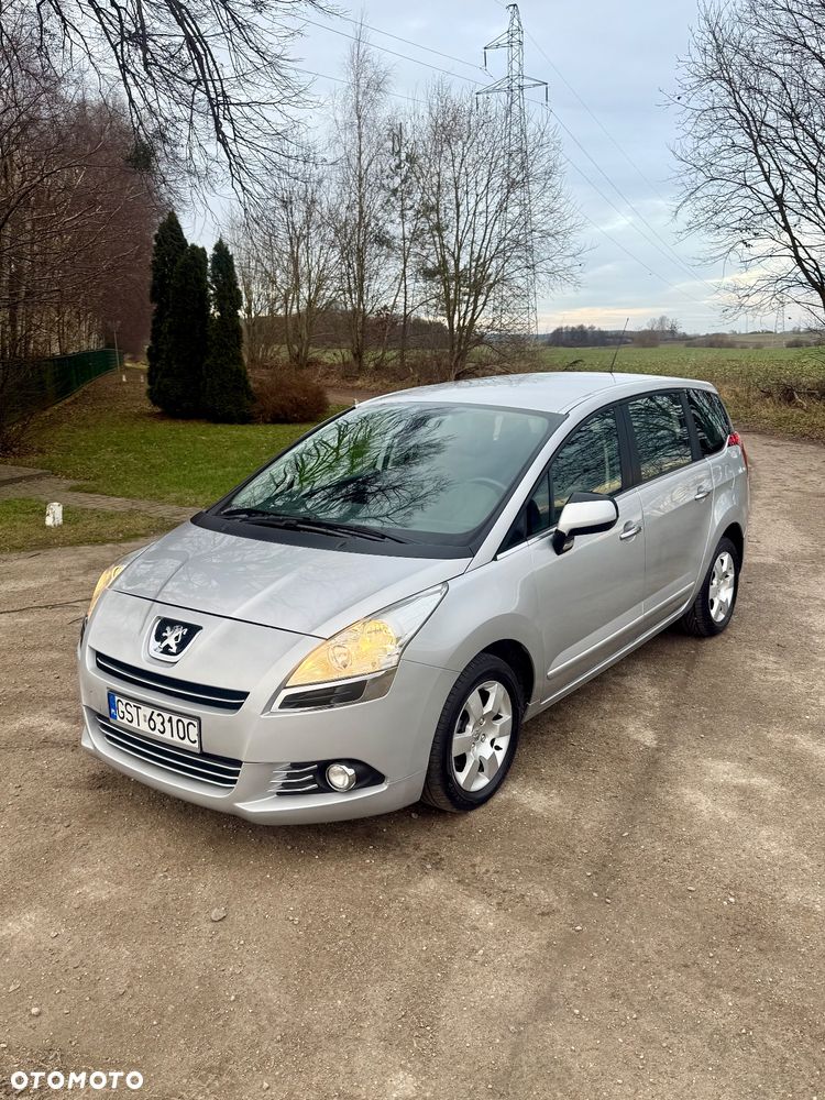 Peugeot 5008 1.6 HDi Family 7os - 9