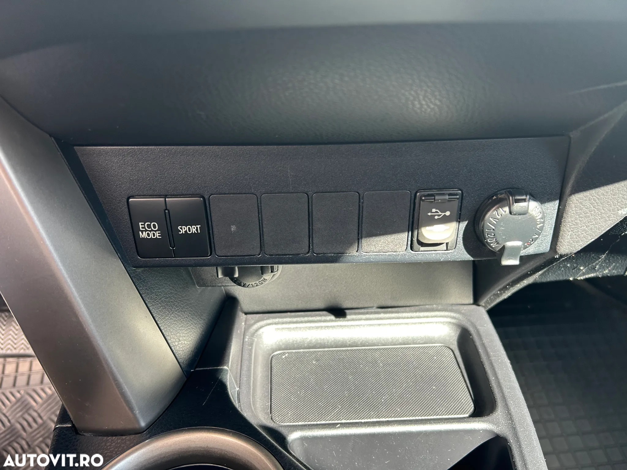 Toyota RAV4 - 14