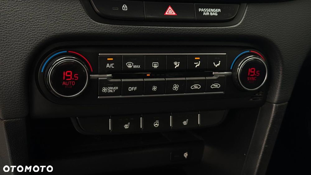 Kia XCeed - 24