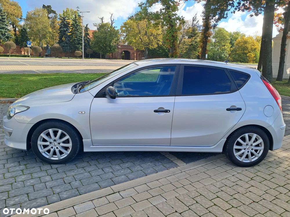 Hyundai I30 2011 photo 3