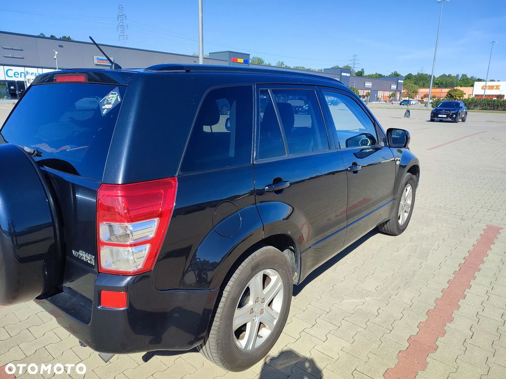 Suzuki Grand Vitara 2.0 De luxe - 3