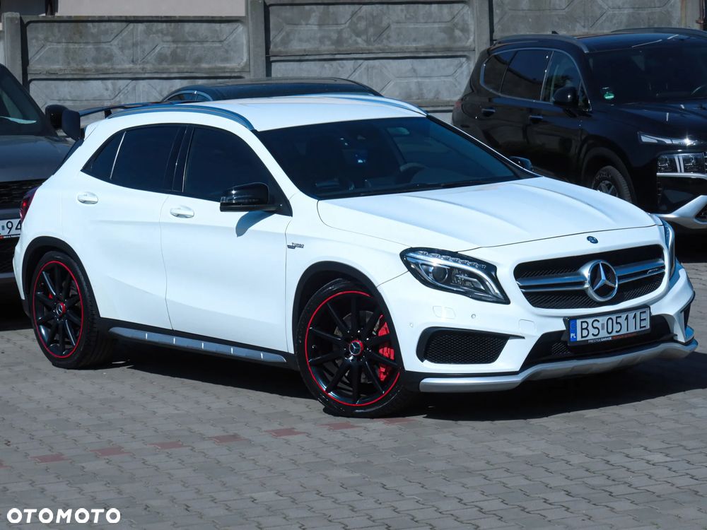 Mercedes-Benz GLA 45 AMG 4-Matic Edition 1 - 2