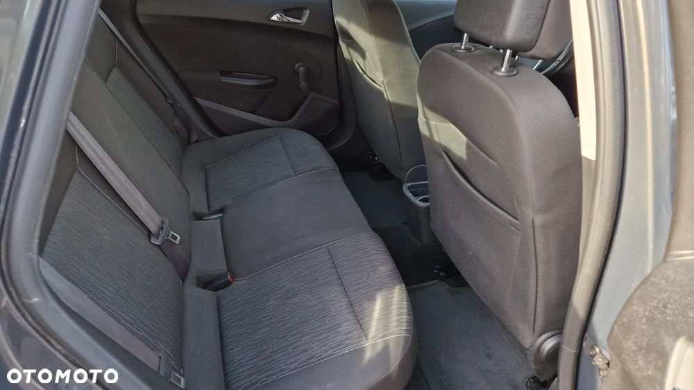 Opel Astra 1.4 T Enjoy - 12