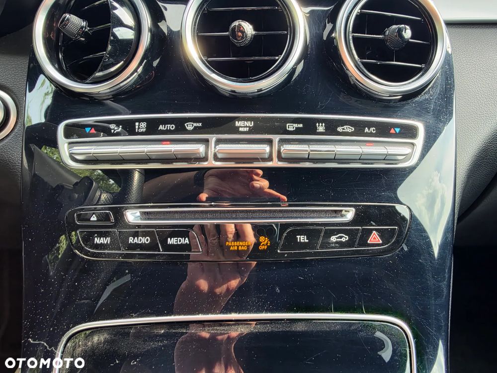 Mercedes-Benz GLC - 9