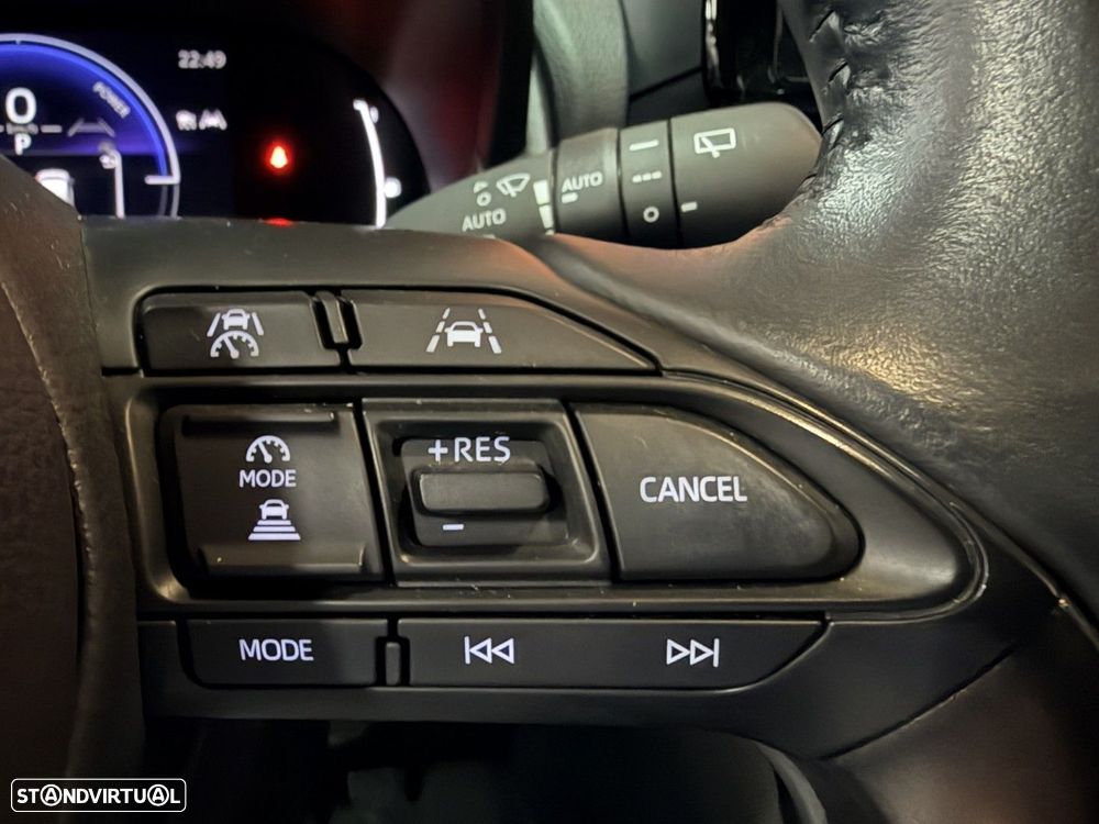 Toyota Yaris Cross 1.5 HDF Comfort Plus - 14