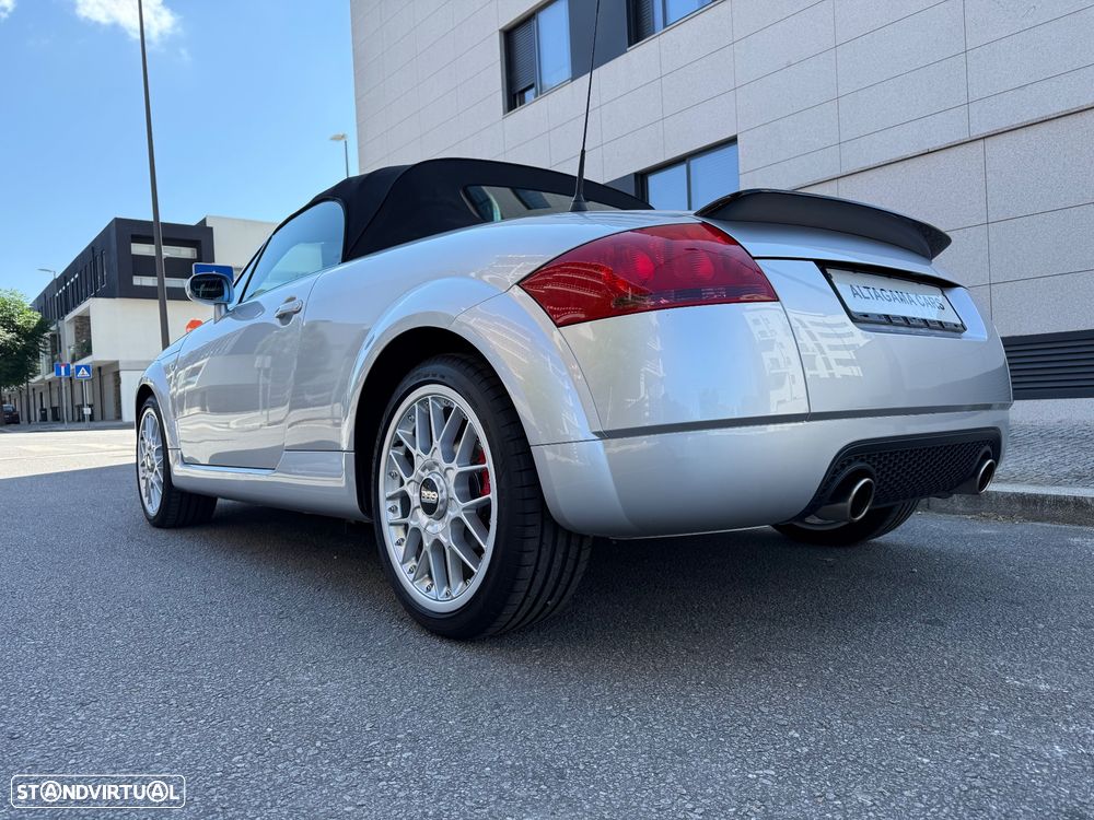 Audi TT Coupé 1.8 T quattro - 12