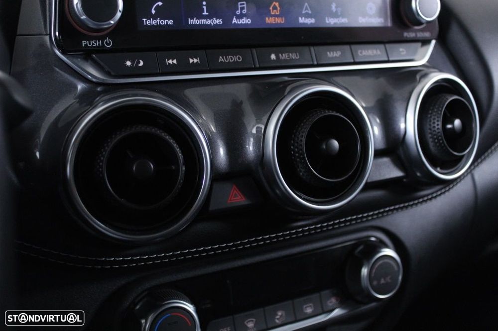 Nissan Juke 1.0 DIG-T N-Connecta - 28