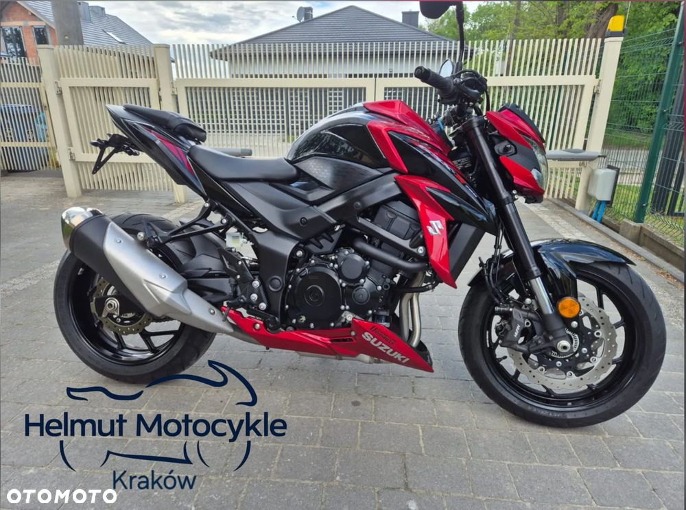 Suzuki GSX - 2