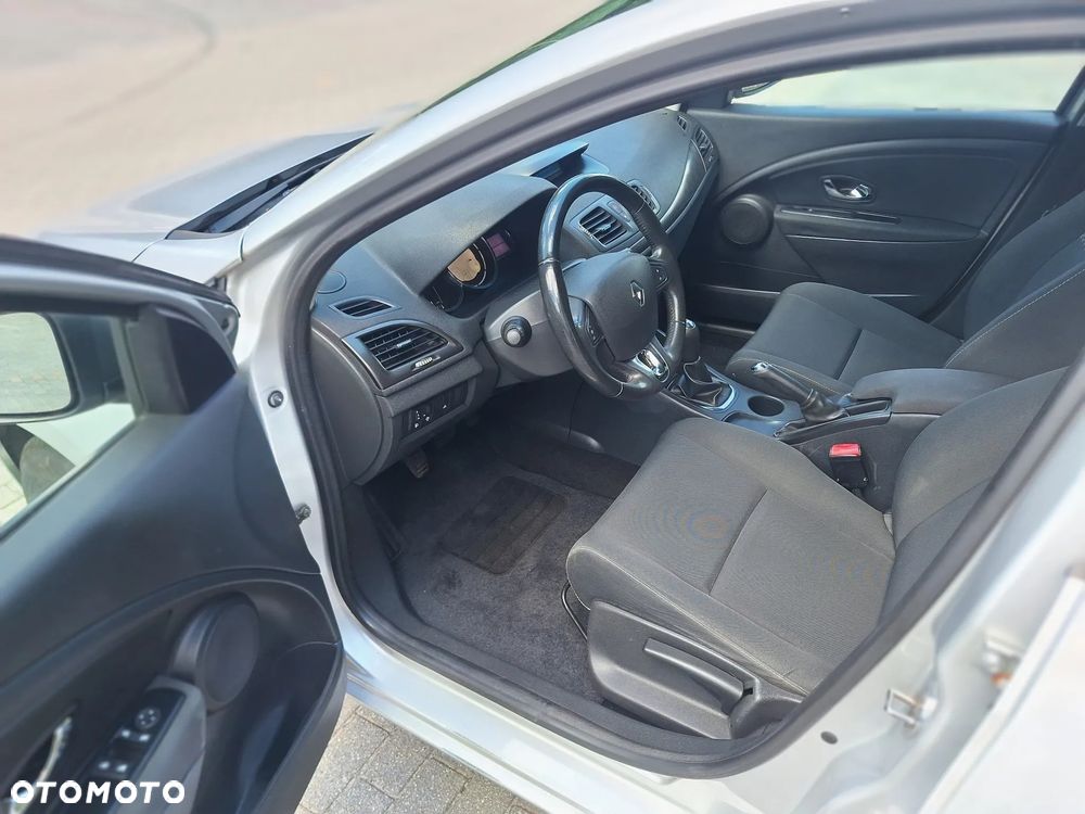 Renault Megane 1.6 16V Expression - 9