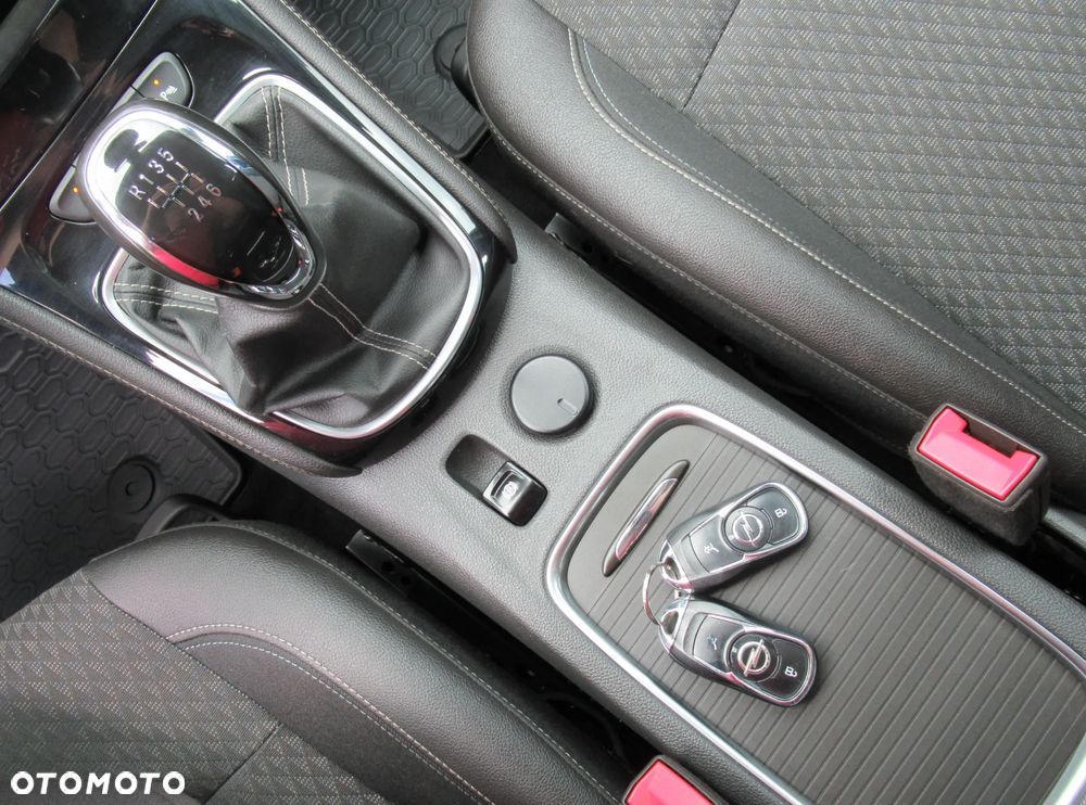 Opel Astra 1.6 D (CDTI) Start/Stop Innovation - 37