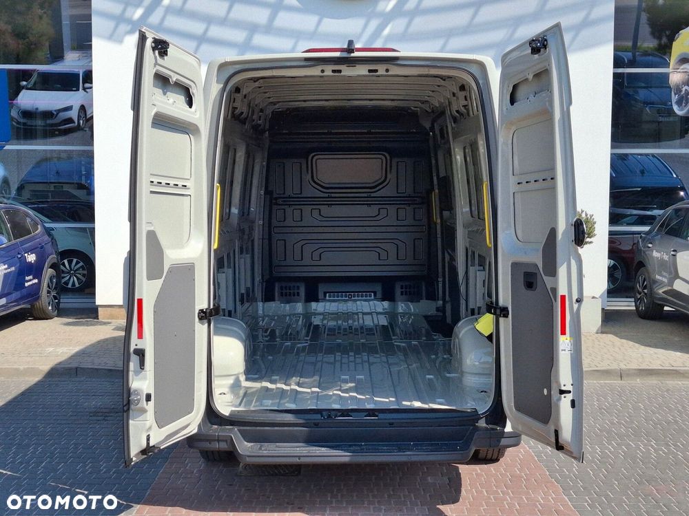 Volkswagen Crafter - 9