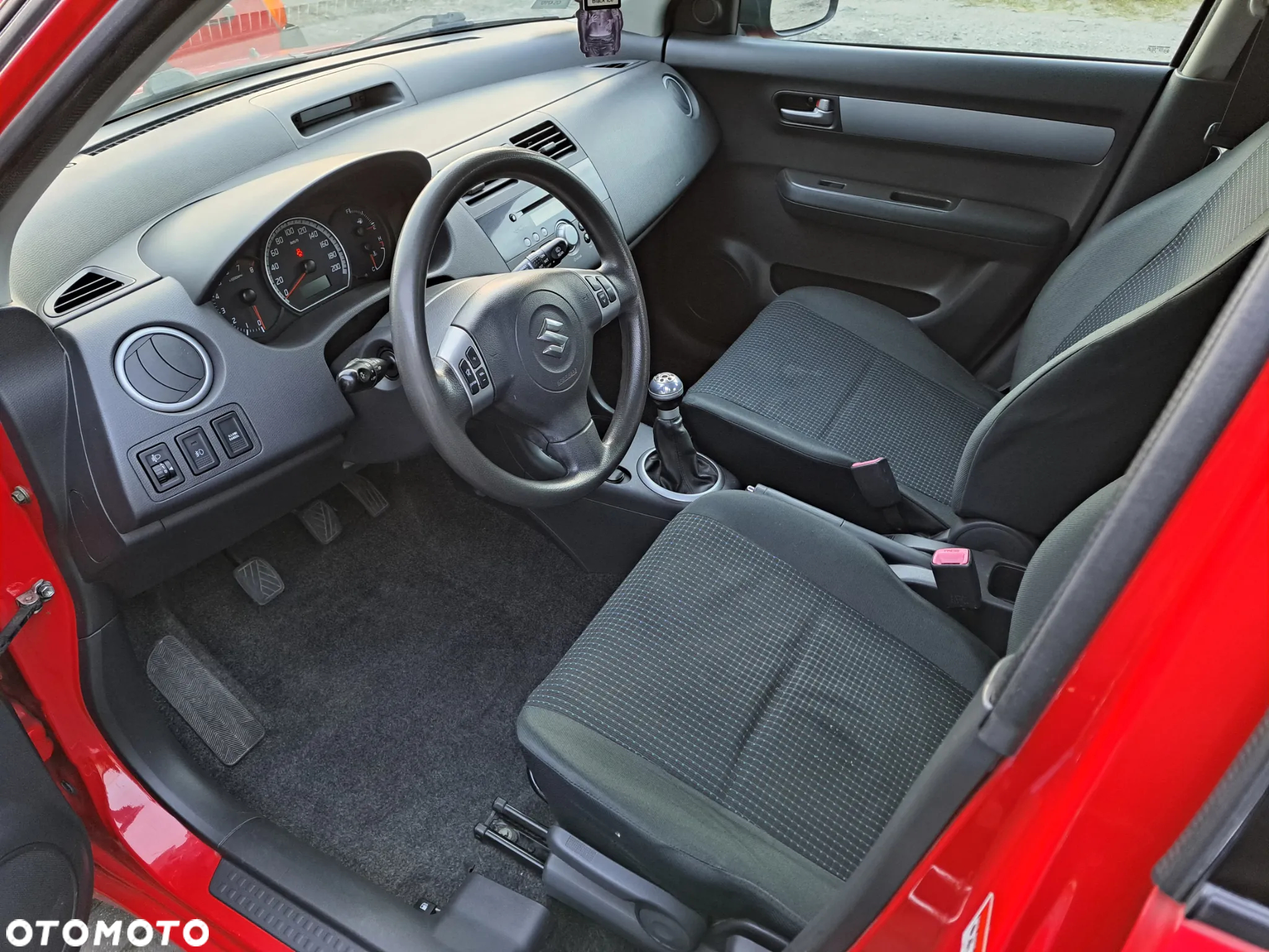 Suzuki Swift 1.5 Comfort - 33