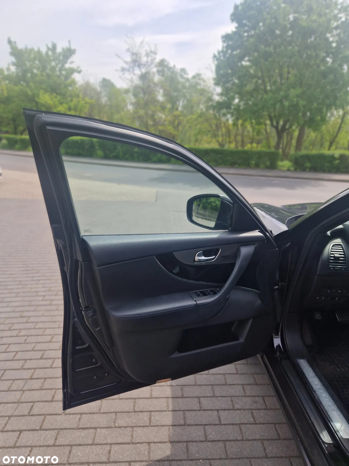 Infiniti Q70 3.0d S Premium - 11