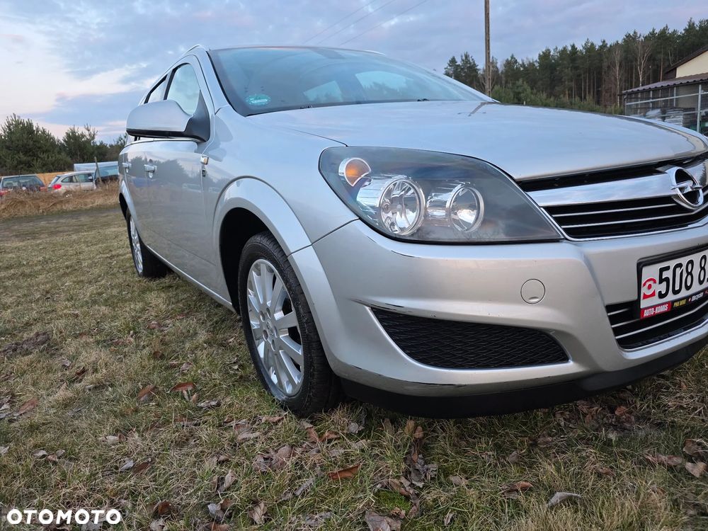 Opel Astra 1.7 CDTI DPF 150 Jahre - 9