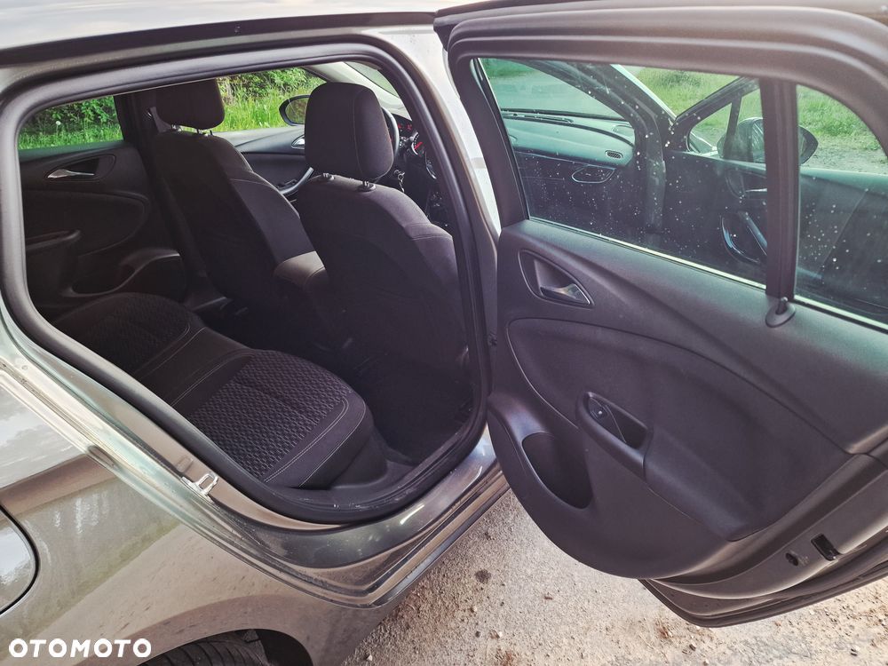Opel Astra 1.6 CDTI Elite - 19