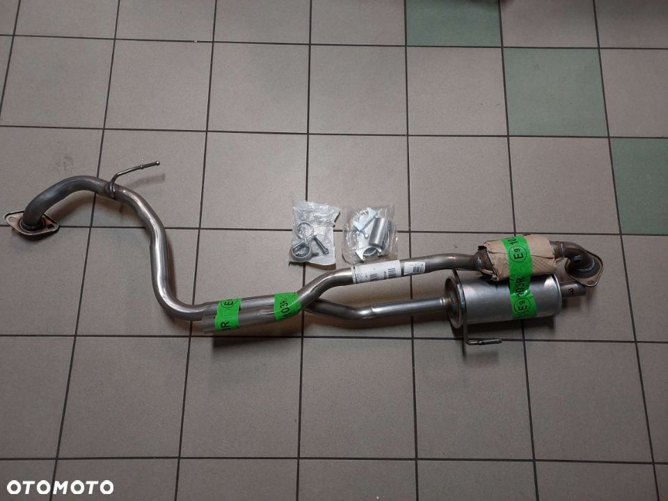 600-597 Katalizator EURO 4 TOYOTA YARIS 1.3/1.33 08.05-12.11 - 2