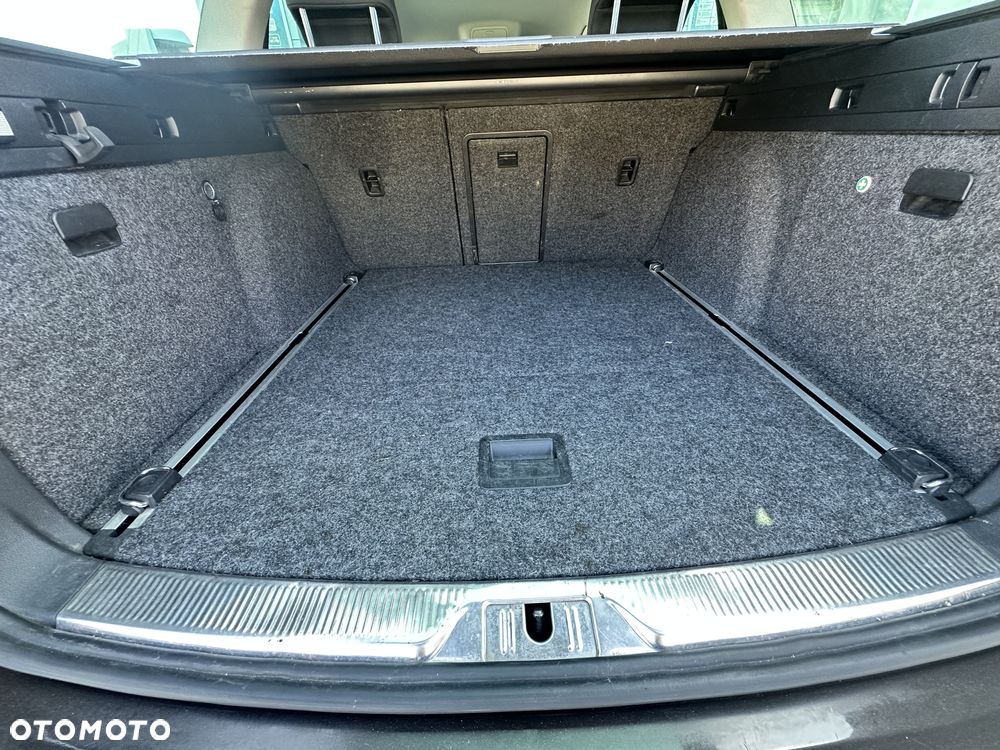 Skoda Superb 2.0 TDI DSG Exclusive - 39