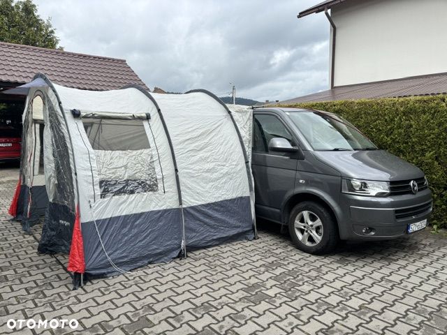 Volkswagen Multivan - 24