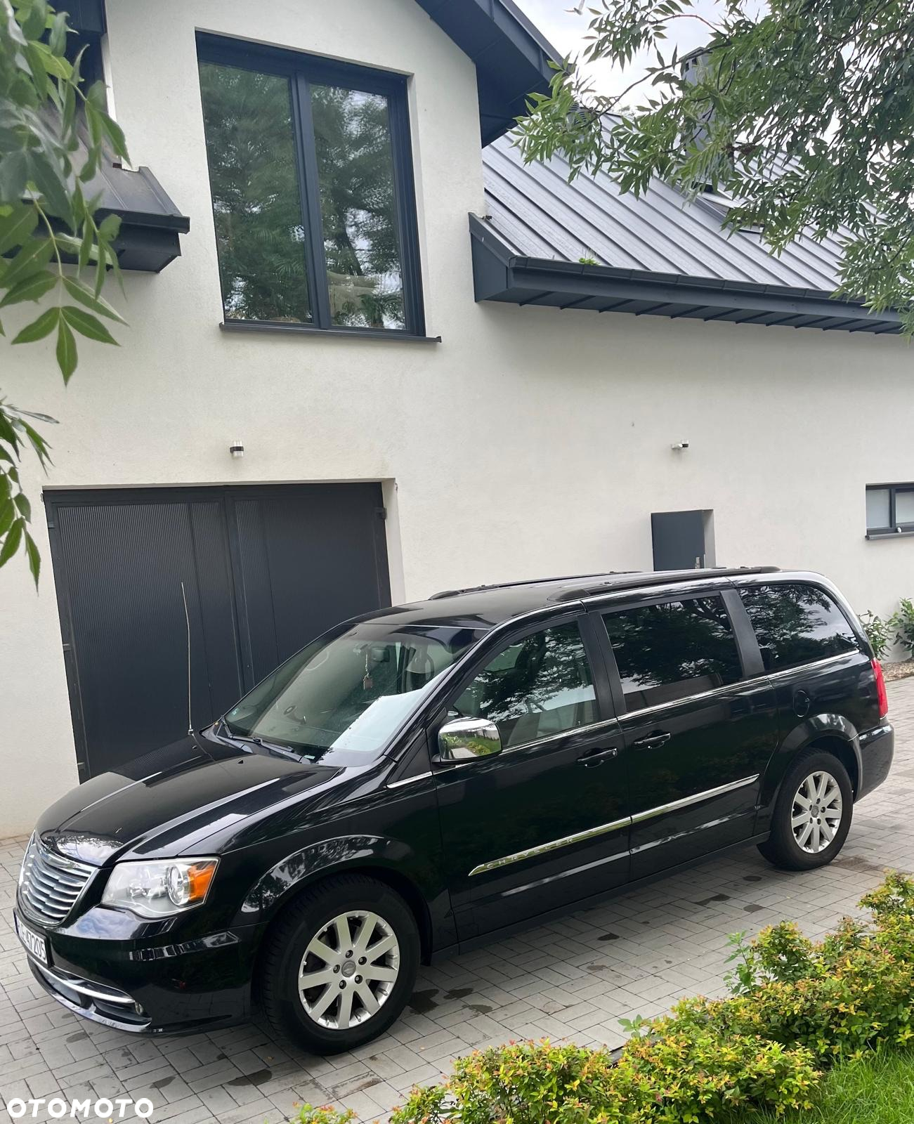 Chrysler Town & Country 3.6 Touring - 8