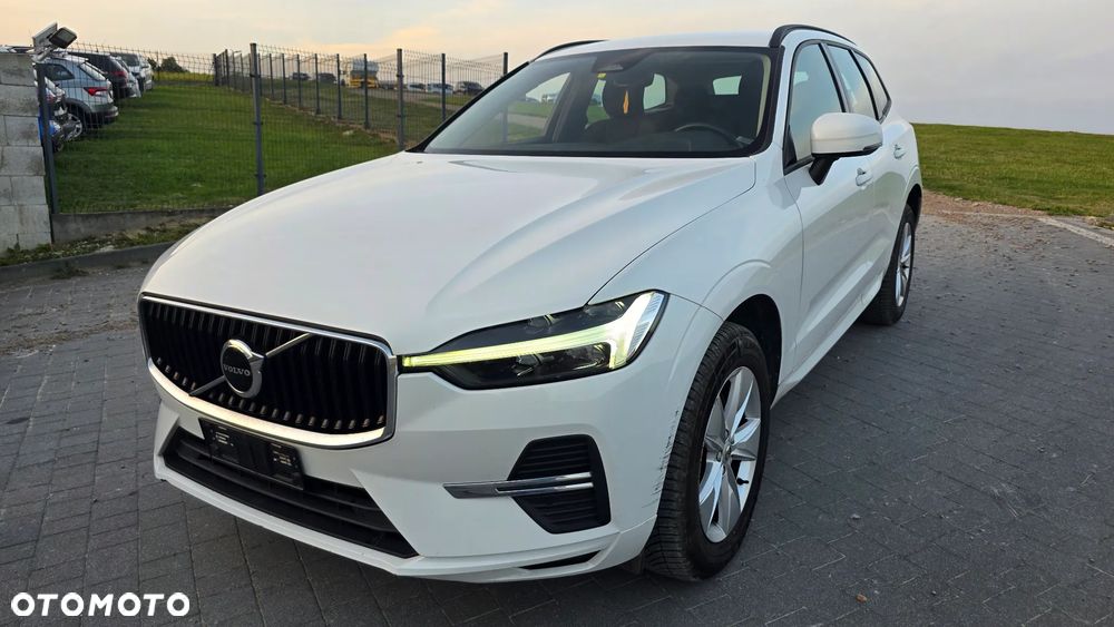 Volvo XC 60 B4 D AWD Momentum - 1
