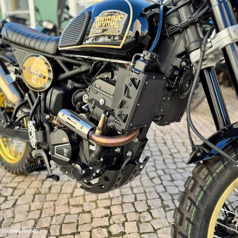 Bluroc Hero 250 - 11
