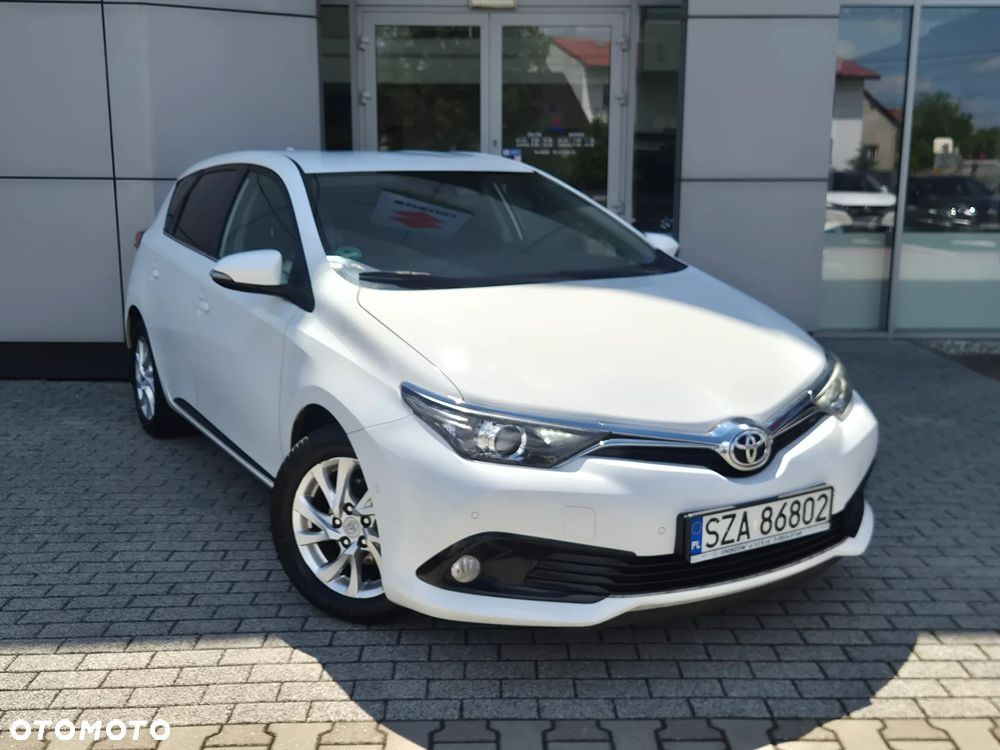 Toyota Auris 1.6 Premium - 3