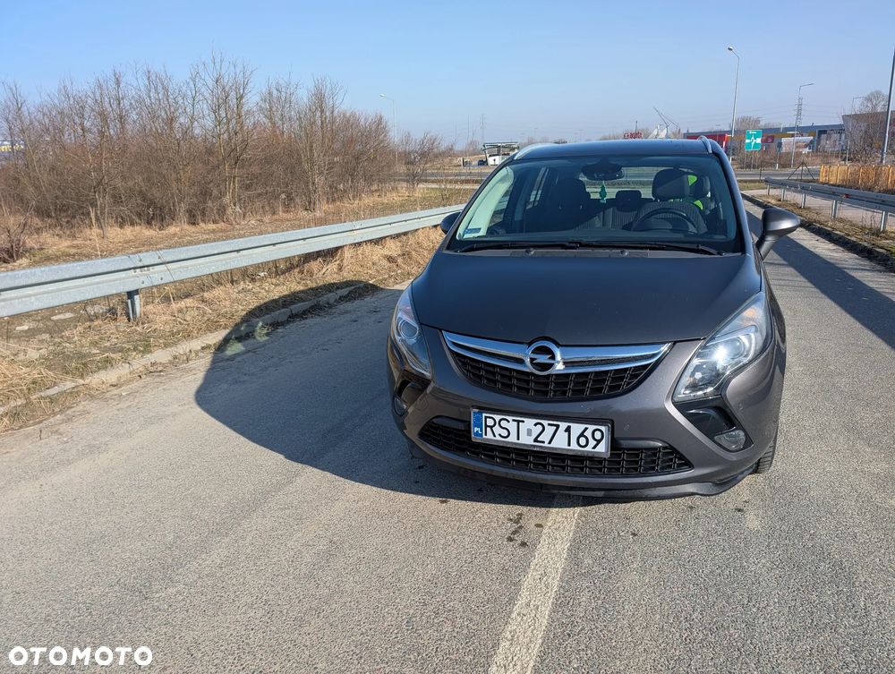 Opel Zafira - 10