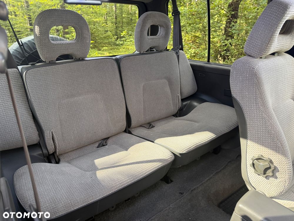 Mitsubishi Pajero - 28