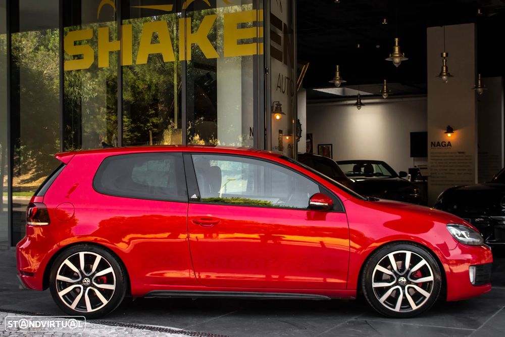 VW Golf 2.0 GTI DSG adidas - 5