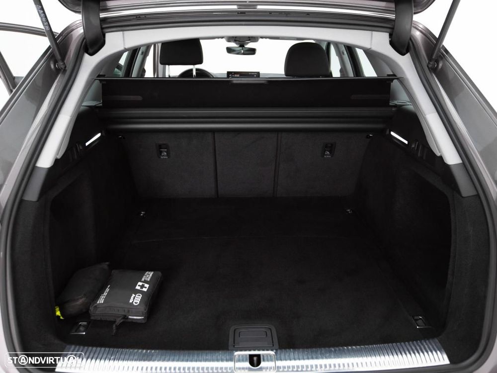 Audi A4 Avant 30 TDI S tronic - 13