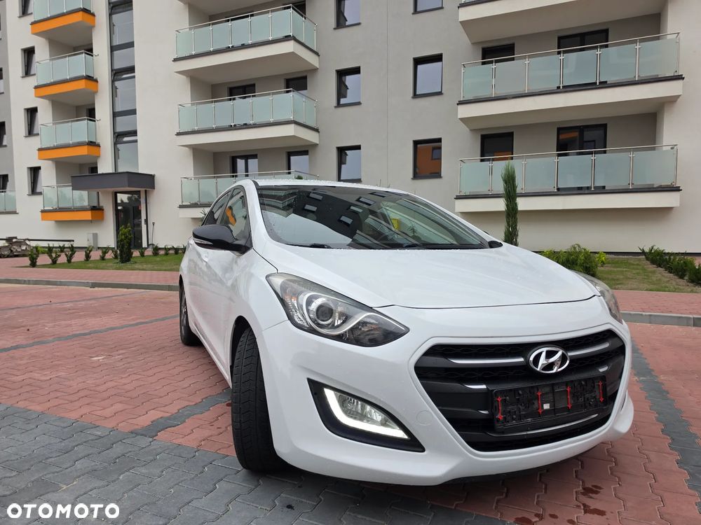 Hyundai i30 1.6 GDI BlueDrive Premium - 6
